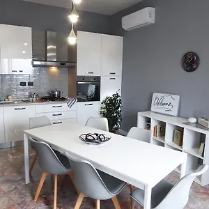 Appartamento La Bella, Napoli